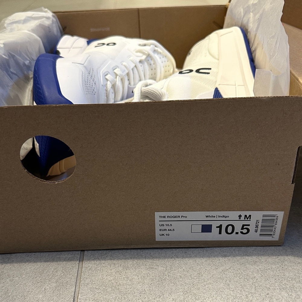 The Roger Pro by On Running - White and Indigo Men's Sneakers - Picture 1 of 6